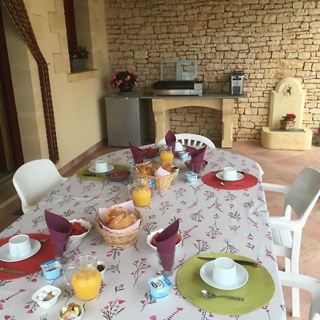 Chez Bernadette Et Victor Bed & Breakfast Vitrac  Ngoại thất bức ảnh