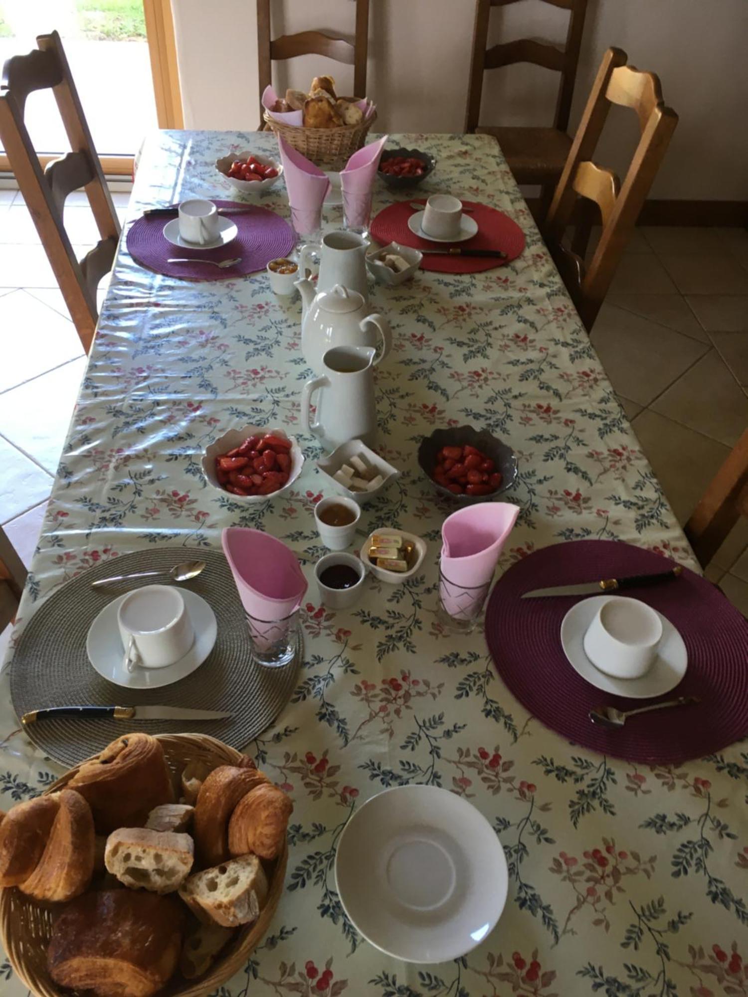 Chez Bernadette Et Victor Bed & Breakfast Vitrac  Ngoại thất bức ảnh